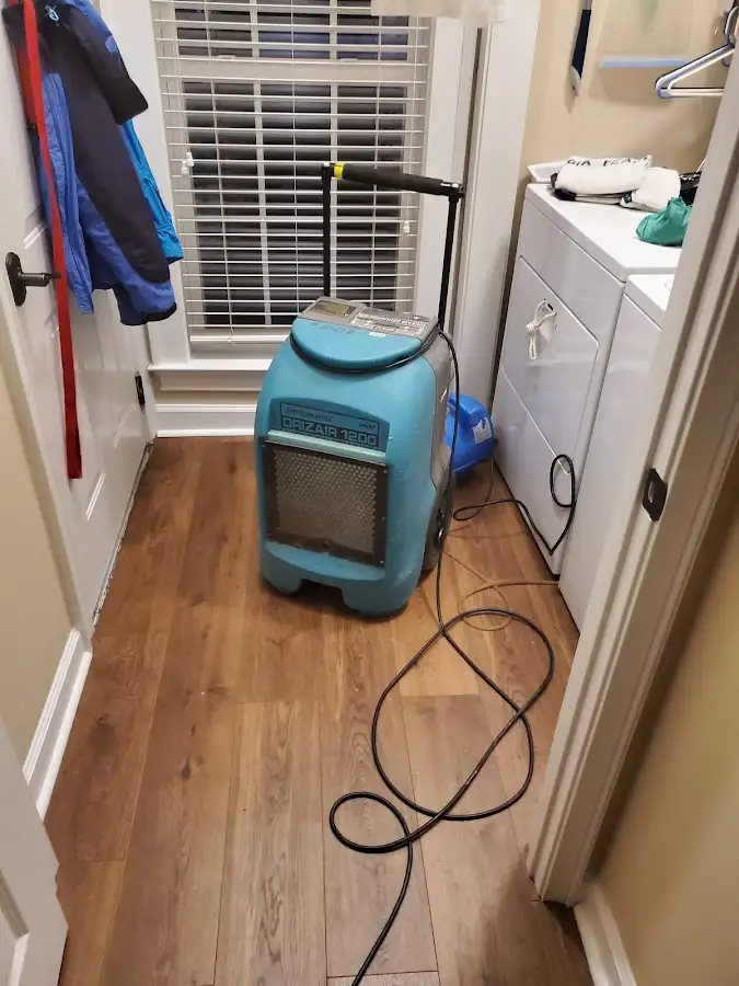 Commercial dehumidifier deployed for Crawl Space Restoration in Plainview